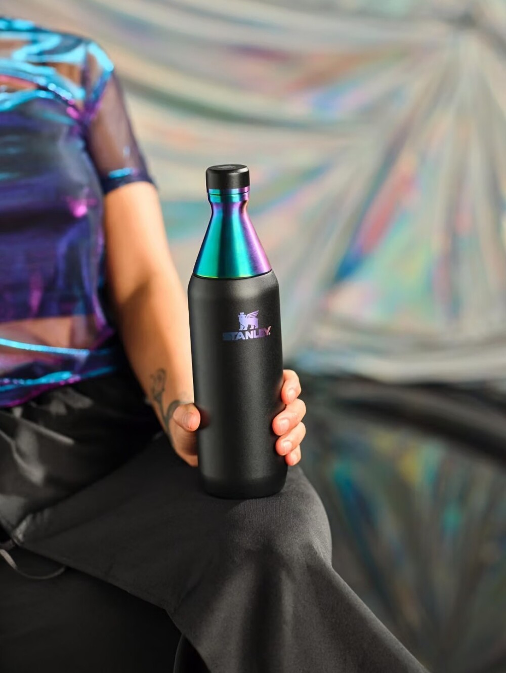 NWT Stanley All Day Slim Bottle Black Chroma Collection - Picture 5 of 14